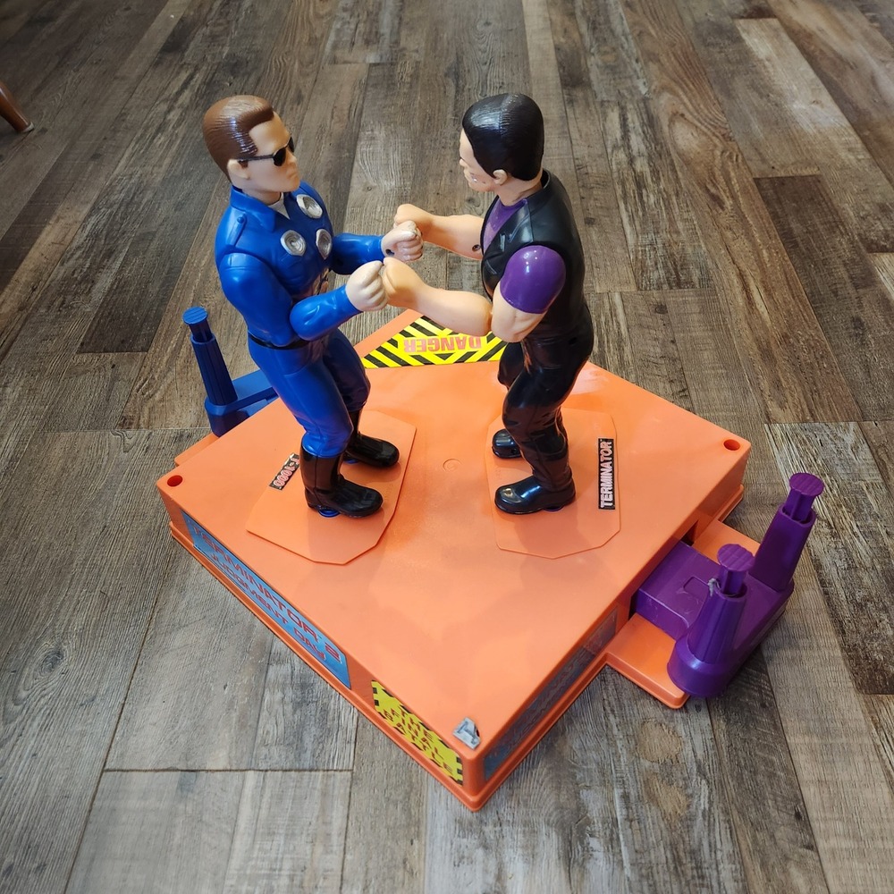 Vintage 1992‎ Terminator 2 Judgment Day The Final Battle Boxing Game T-1000 Toy